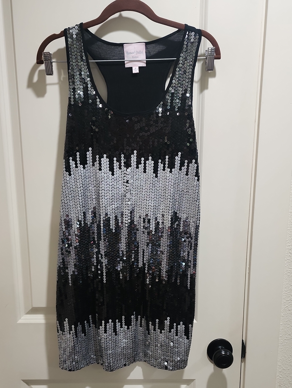 Romeo & Juliet Couture Black & Silver Sequin Dress Size M ✨